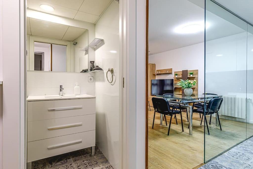 Moderno Apartamento Con Ac En Lorenzo Casanova Leilighet Alicante Eksteriør bilde