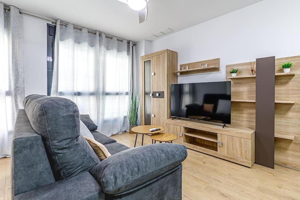 Moderno Apartamento Con Ac En Lorenzo Casanova Leilighet Alicante Eksteriør bilde